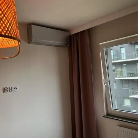 Mieszczanski Klima-parkigfree2x-netflix-youtube Apartment *